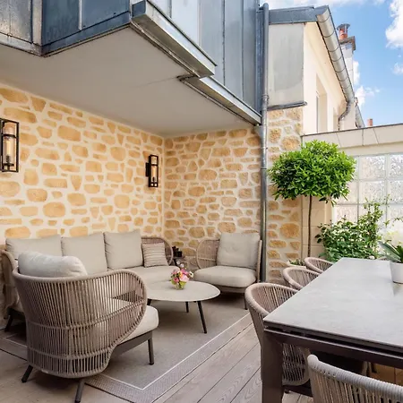 Апартаменты Montmartre