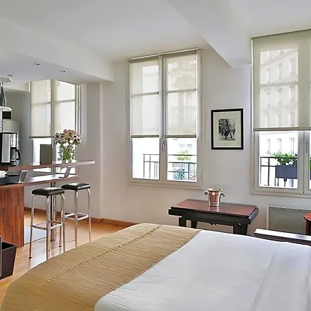 Montmartre Apartman *