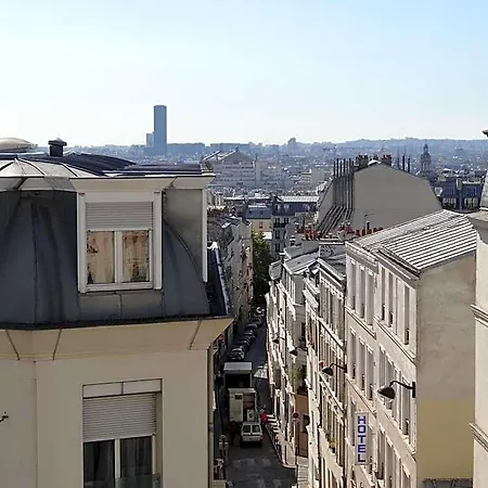 Montmartre Apartment