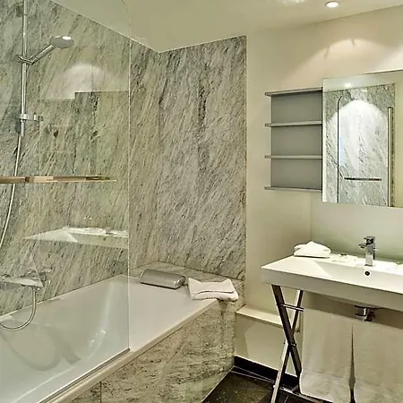 Montmartre Apartment *