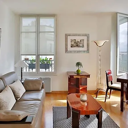 Montmartre Apartment *