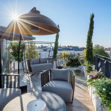 Montmartre Apartment