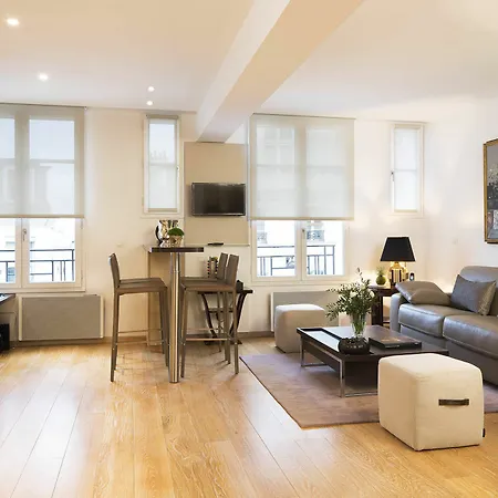 Apartment Montmartre Paris