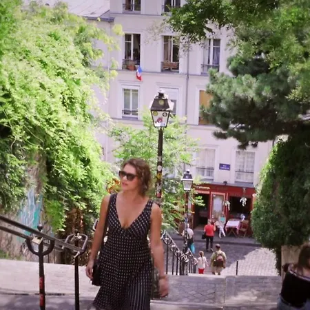 Montmartre Apartment Paris