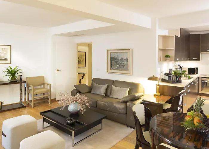 몽마르트르 아파트 *