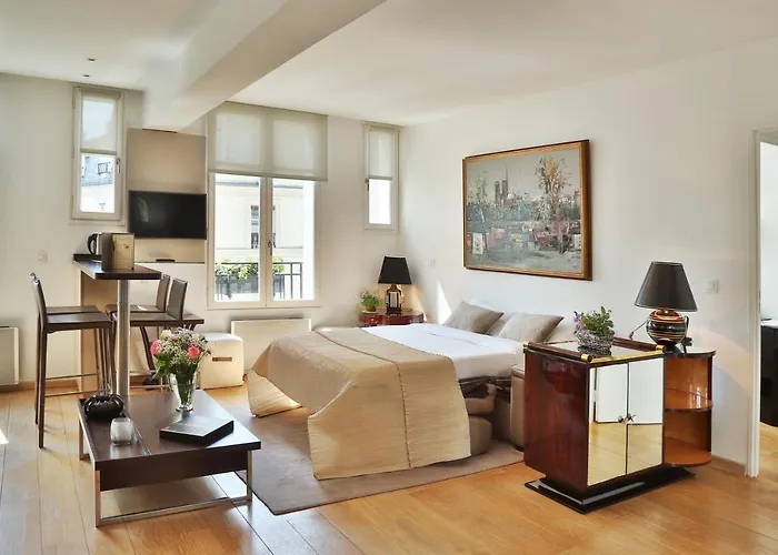 몽마르트르 아파트 *